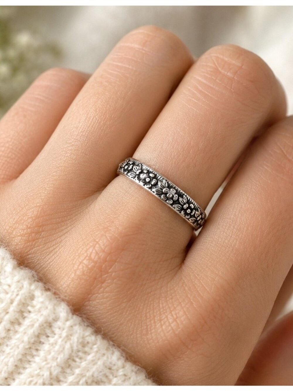 VTG 925 Sterling Silver Floral Band Ring Oxidized Flower Stackable Boho SZ 8.75